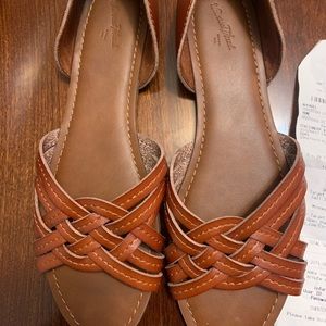 BRAND NEW IN BOX target sandals size 10